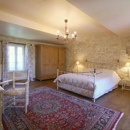 Chambre D'Hotes Spacieuse, Salle De Bain Privative Saint-Michel-de-Fronsac Εξωτερικό φωτογραφία