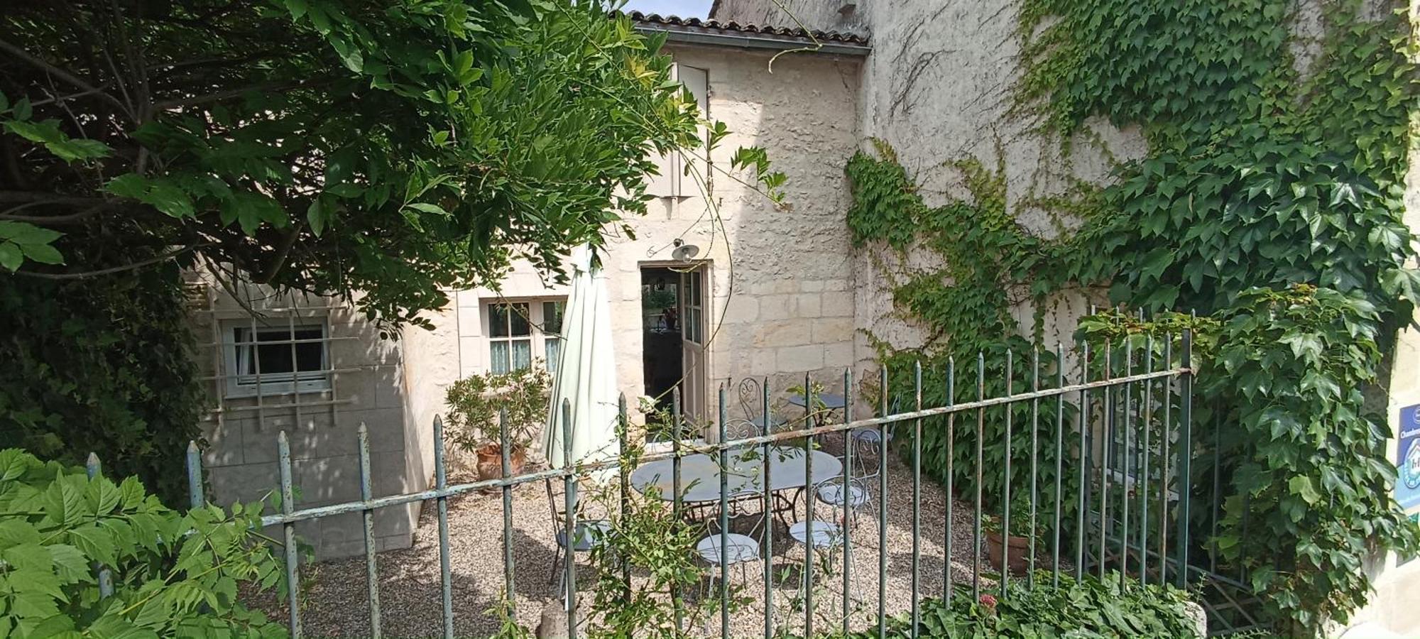 Chambre D'Hotes Spacieuse, Salle De Bain Privative Saint-Michel-de-Fronsac Εξωτερικό φωτογραφία