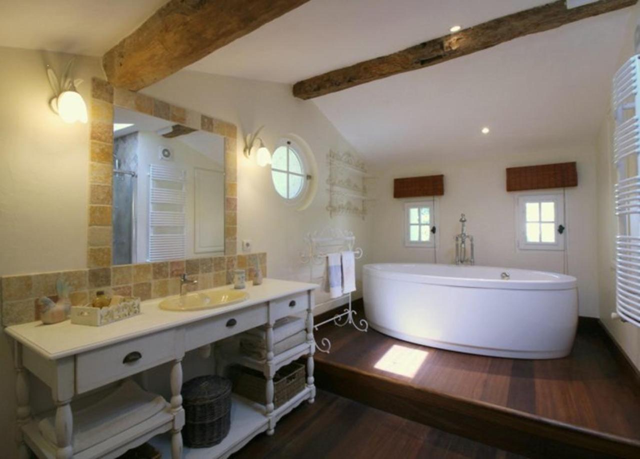 Chambre D'Hotes Spacieuse, Salle De Bain Privative Saint-Michel-de-Fronsac Εξωτερικό φωτογραφία