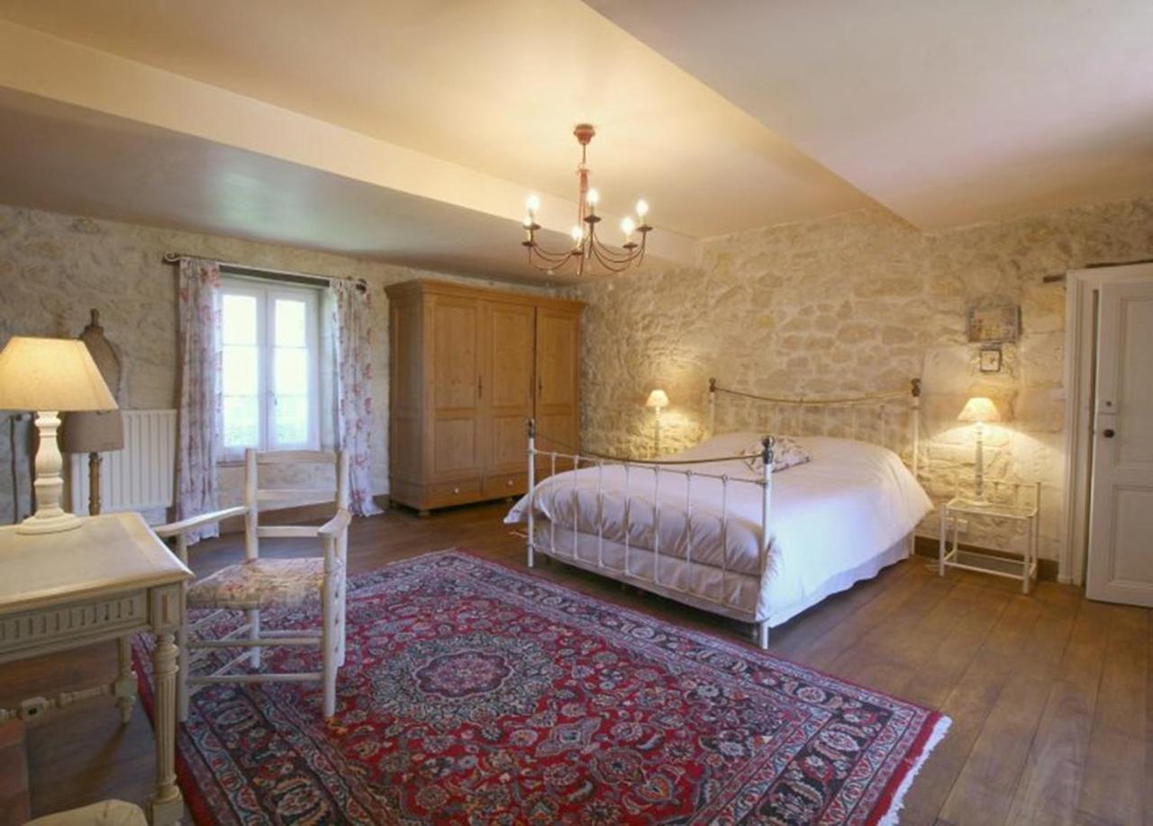 Chambre D'Hotes Spacieuse, Salle De Bain Privative Saint-Michel-de-Fronsac Εξωτερικό φωτογραφία